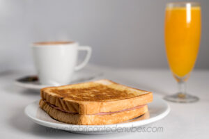 Fotografía del desayuno del Bar Mr Dumbo (Zaragoza)